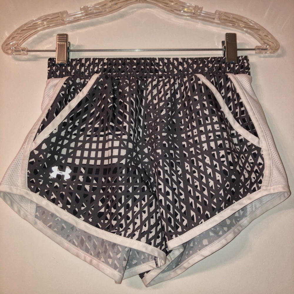 Girls pattered Under Armour running shorts